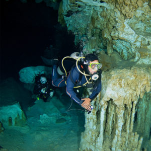 cavern diving 2